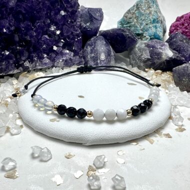 Bransoletka Księżycowej Ochrony z Opalu