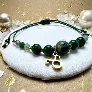 Bransoletka Ziemskiej Obfitości w świetle dnia.