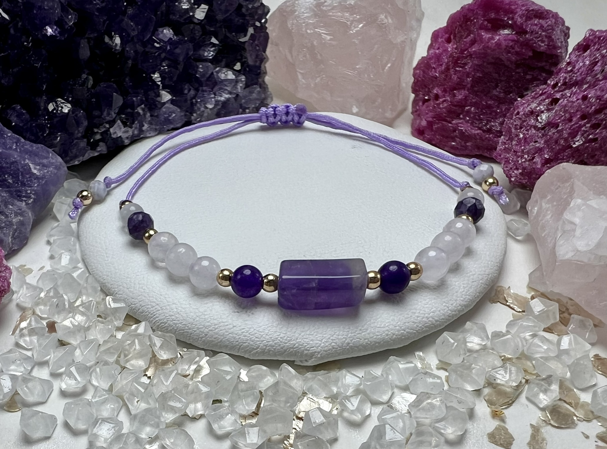 Bransoletka z Selenitu i Turmalinu Fioletowego.