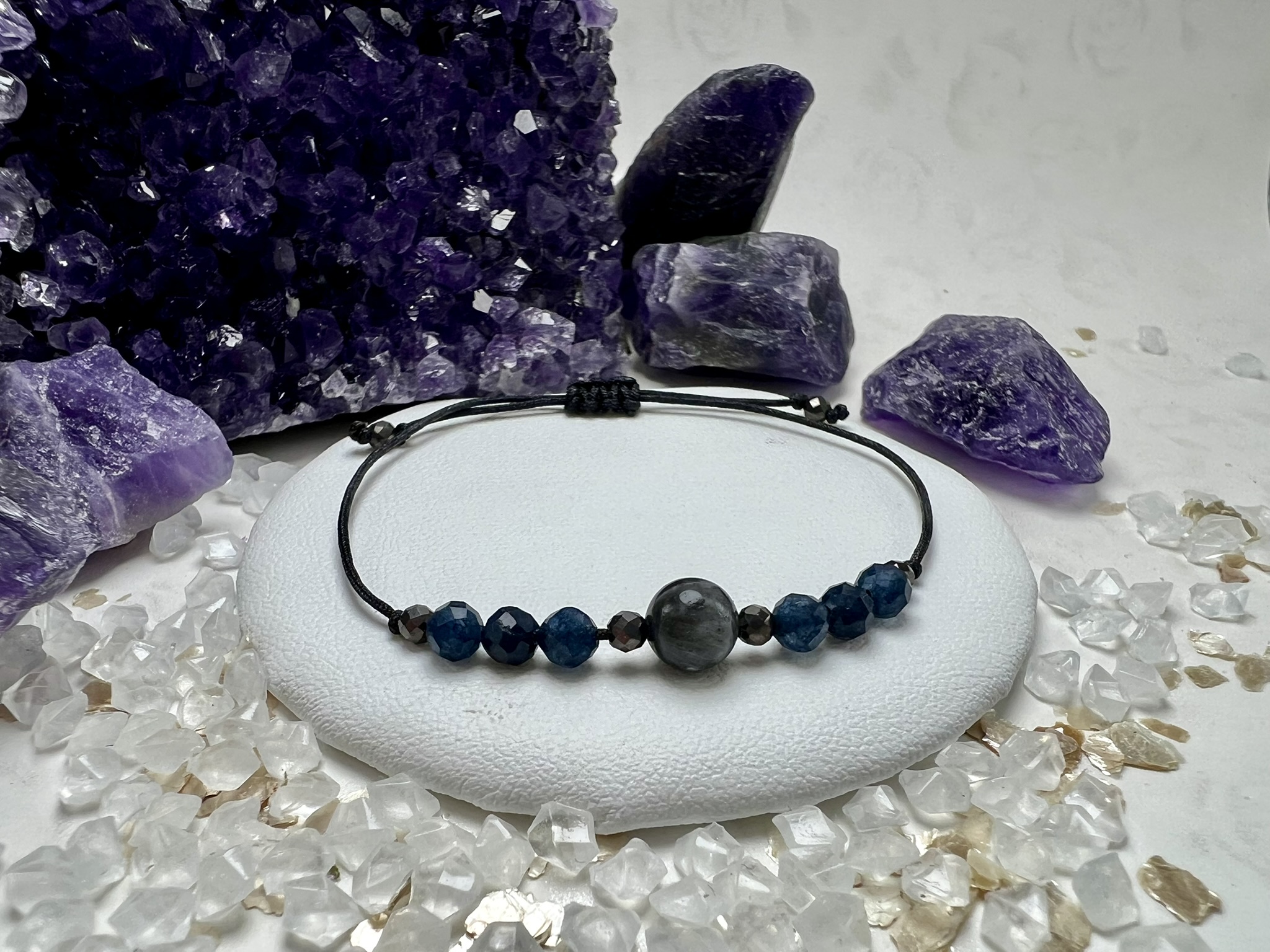 Bransoletka Intuicji i Ochrony z Labradorytu i Szafiru.