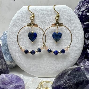 Kolczyki z Lapis Lazuli i Kamienia Słonecznego.